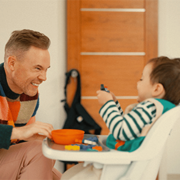 סט כסא אוכל evolve - עץ טבעי ולבן – תמונה 3