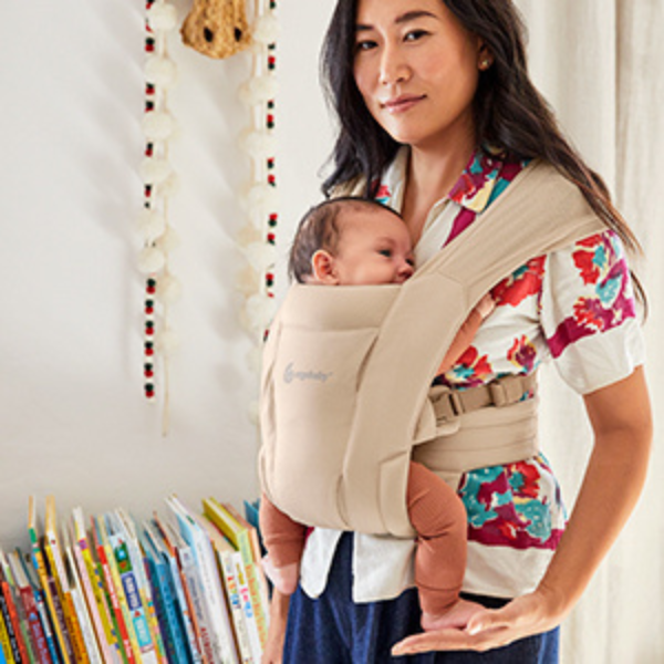 מנשא Embrace Soft Air Mesh - קרם בהיר – תמונה 2