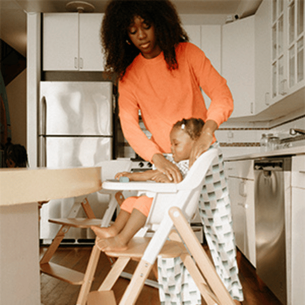 סט כסא אוכל evolve - עץ טבעי ולבן – תמונה 5